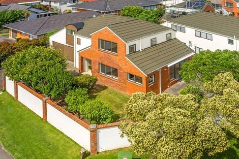 Photo of property in 77 Cook Street, Howick, Auckland, 2014