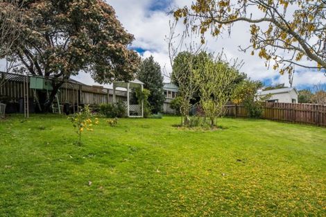 Photo of property in 13 Lyndhurst Road, Tawa, Wellington, 5028