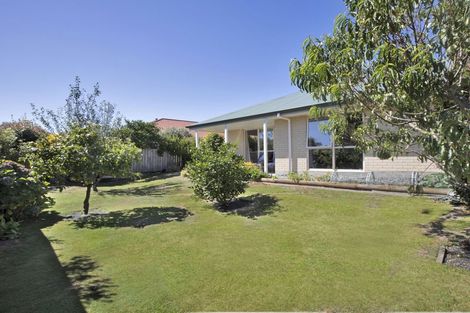 Photo of property in 89 Cedar Drive, Paraparaumu Beach, Paraparaumu, 5032