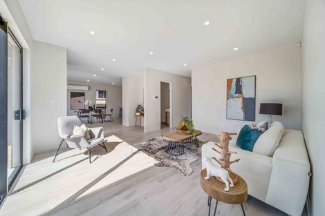 Photo of property in 27 Uatoto Road, Clarks Beach, 2122