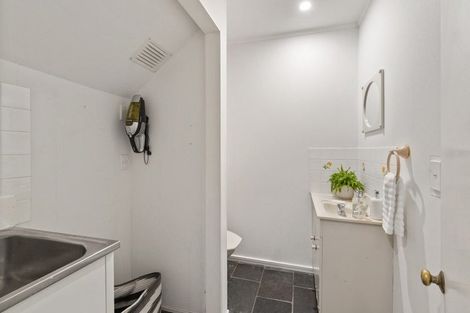 Photo of property in 2/14 Aramoana Avenue, Devonport, Auckland, 0624