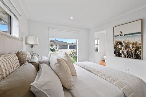 Photo of property in 114 Penetaka Heights, Pyes Pa, Tauranga, 3112