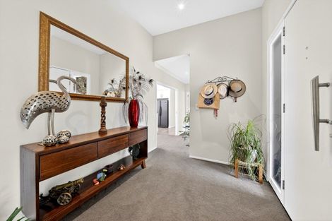 Photo of property in 9 Campbell Drive, Martinborough, 5711