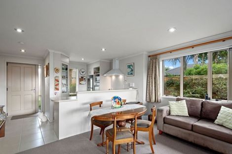 Photo of property in 56 Carrington Drive, Papamoa Beach, Papamoa, 3118