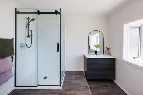 Photo of property in 8 Milne Street, Sanson, 4817