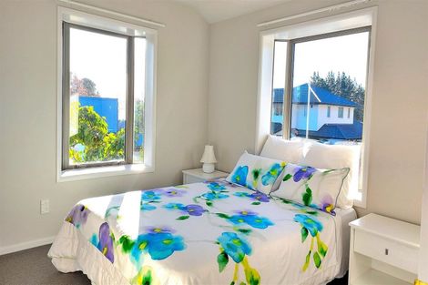 Photo of property in 27 Stableford Green, Burnside, Christchurch, 8053