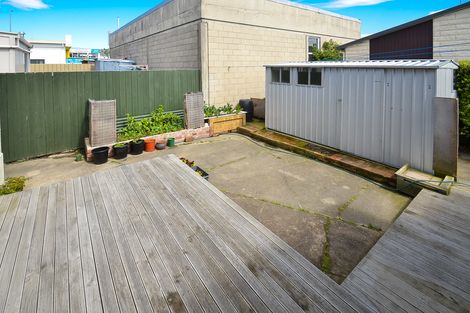 Photo of property in 20 Wynyard Street, South Dunedin, Dunedin, 9012