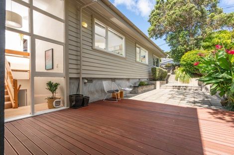 Photo of property in 32 Motueka Street, Ngaio, Wellington, 6035