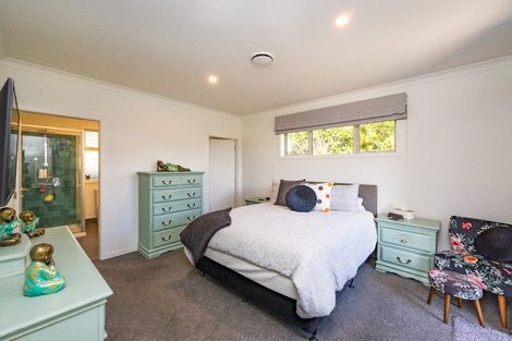 Photo of property in 7a Weber Place, Roslyn, Palmerston North, 4414