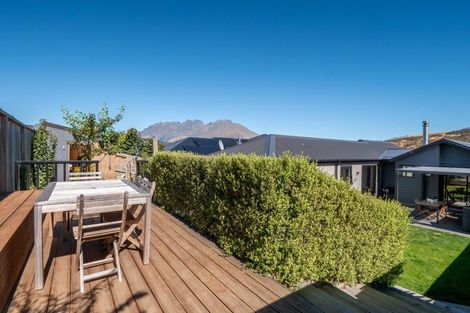 Photo of property in 11 Howden Drive, Jacks Point, 9371