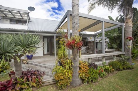 Photo of property in 503a Ocean Road, Whangamata, 3620