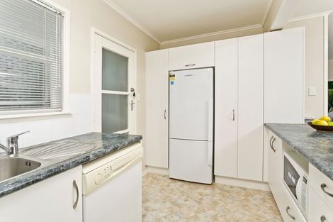 Photo of property in 2/239 Glamorgan Drive, Torbay, Auckland, 0630