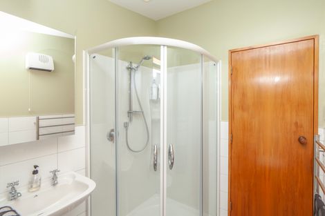 Photo of property in 10 Stormont Place, Avonhead, Christchurch, 8042