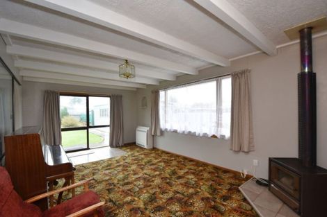 Photo of property in 76 Mcquarrie Street, Kingswell, Invercargill, 9812