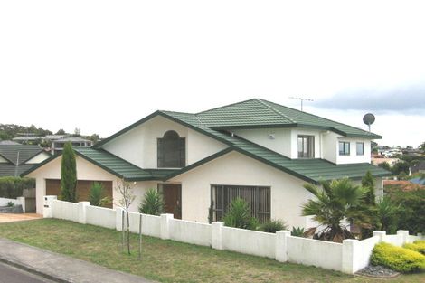 Photo of property in 7 Bonnard Place, West Harbour, Auckland, 0618