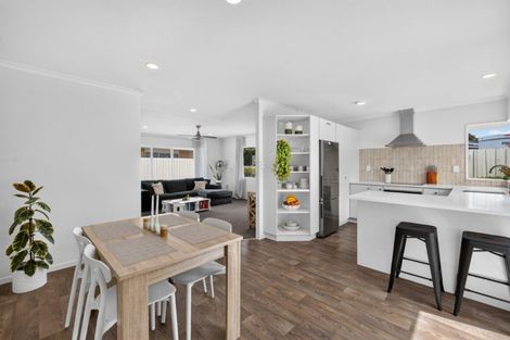 Photo of property in 7 Reef Avenue, Papamoa Beach, Papamoa, 3118