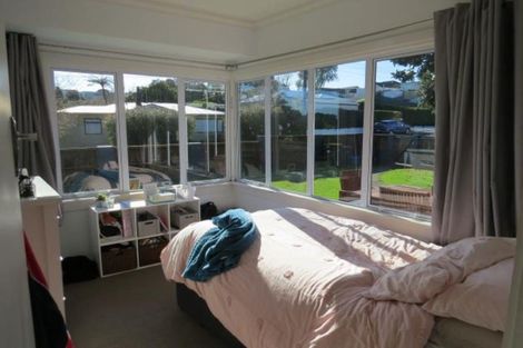 Photo of property in 8 Warangi Street, Strandon, New Plymouth, 4312