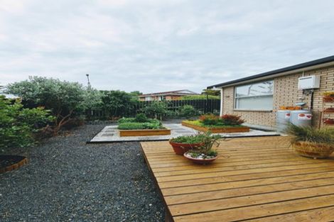 Photo of property in 23a Rena Place, West Harbour, Auckland, 0618