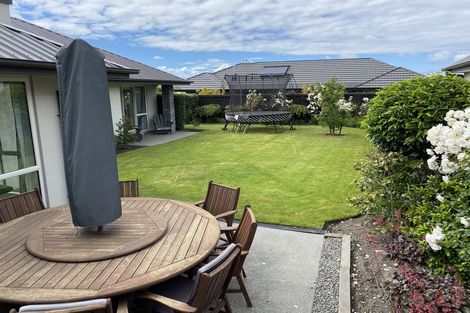 Photo of property in 52 Huntingdon Drive, Rangiora, 7400