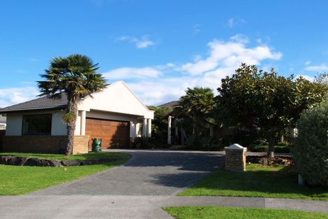Photo of property in 18 Yarlside Place, Northpark, Auckland, 2013