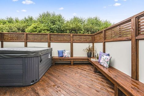 Photo of property in 3 Marua Palm Grove, Timberlea, Upper Hutt, 5018