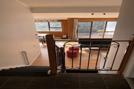 Photo of property in 132 Wadestown Road, Wadestown, Wellington, 6012