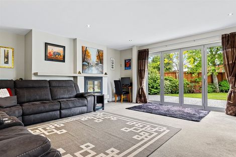 Photo of property in 32 Six Silvers Avenue, Halswell, Christchurch, 8025