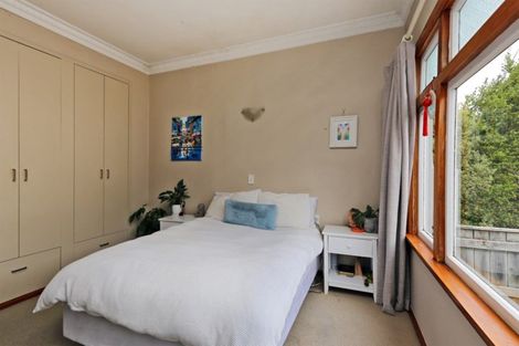 Photo of property in 100 Barden Street, Mayfair, Hastings, 4122