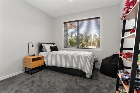 Photo of property in 46d Cromarty Drive, Martinborough, Carterton, 5784