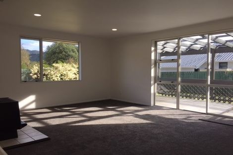 Photo of property in 1b Canterbury Street, Picton, 7220