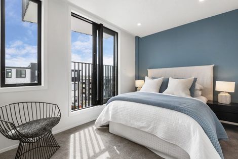 Photo of property in 2/19 Windlass Street, Long Bay, Auckland, 0630