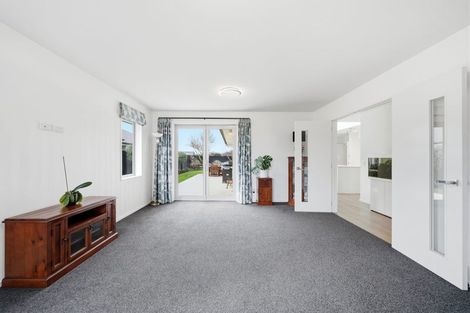 Photo of property in 20 Churchill Drive, Rangiora, 7400