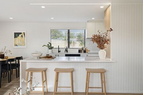 Photo of property in 6 Crosby Road, West Harbour, Auckland, 0618