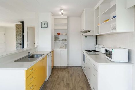 Photo of property in 6b Haratua Place, Springfield, Rotorua, 3015