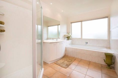 Photo of property in 5 Priestley Drive, Bucklands Beach, Auckland, 2014