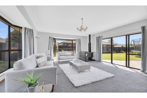 Photo of property in 22 Giles Place, Shirley, Christchurch, 8061