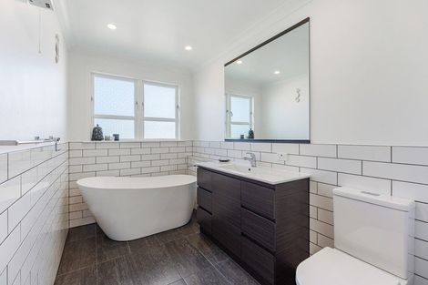 Photo of property in 51 Lincoln Street, Ashhurst, 4810