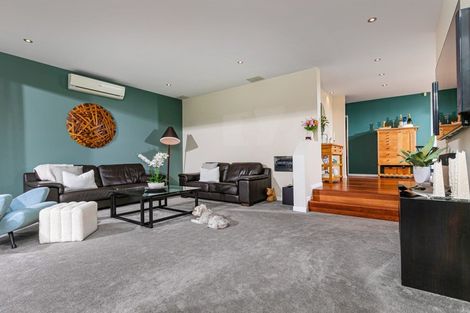 Photo of property in 20a Hebron Road, Waiake, Auckland, 0630