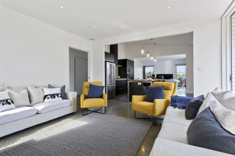 Photo of property in 11 Henry Bell Close, Leamington, Cambridge, 3432