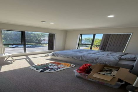 Photo of property in 89a Cascades Road, Pakuranga Heights, Auckland, 2010