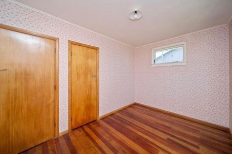 Photo of property in 41 Iredale Road, Hawera, 4610