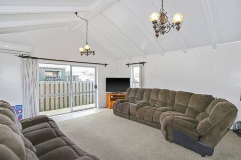 Photo of property in 148a George Street, Tuakau, 2121