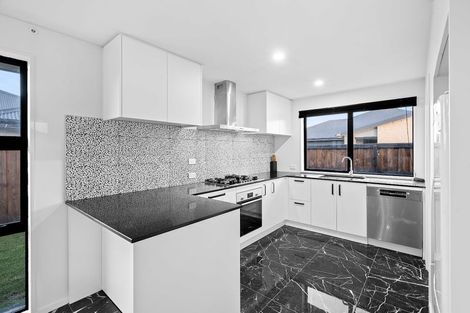 Photo of property in 5 Atap Place, Northwood, Christchurch, 8051