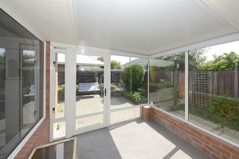 Photo of property in 141 Avonhead Road, Avonhead, Christchurch, 8042