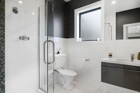 Photo of property in 127 Regent's Park Drive, Casebrook, Christchurch, 8051