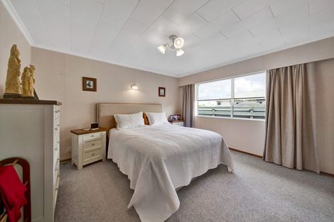 Photo of property in 3 Green Lane, Hawera, 4610