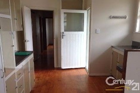 Photo of property in 47 La Trobe Street, Pakuranga Heights, Auckland, 2010