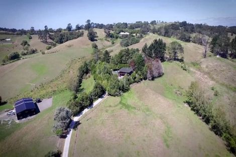 Photo of property in 393 Kahikatea Flat Road, Waitoki, Kaukapakapa, 0871