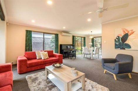 Photo of property in 2/15a Lothian Street, Ilam, Christchurch, 8041