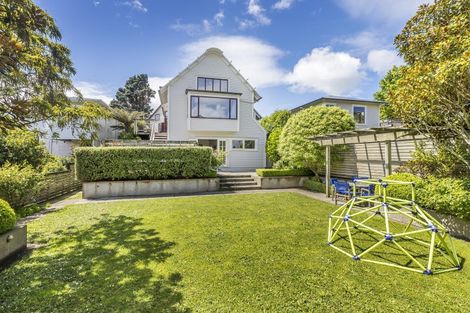 Photo of property in 6 Lochiel Road, Khandallah, Wellington, 6035